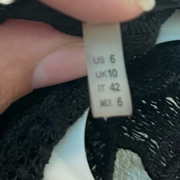 Elie Tahari Tinley floral- black lace dress size 6 - Picture 12 of 13